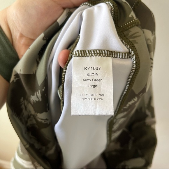 Unbranded Camo Athletic Shorts Cut Outs Large - Picture 5 of 6